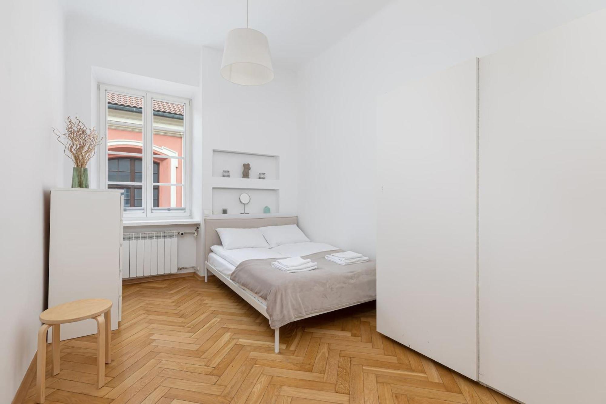 Stylish Apartment Swietojanska By Noclegi Renters Warsawa Bagian luar foto